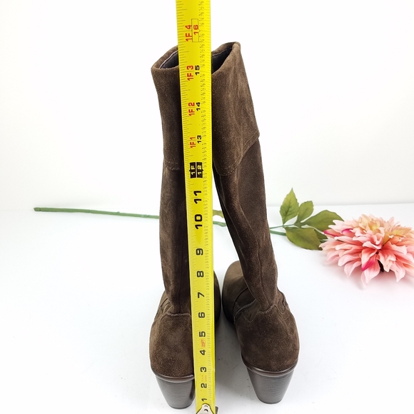 Dansko brown suede heel boots size 38 EU - Picture 8 of 8
